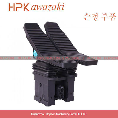 Válvula hidráulica do pedal do pé, máquina escavadora Parts de R200-5 R210-5 Hyundai